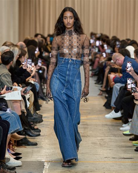 burberry spring summer 2019 show|burberry runway show 2023.